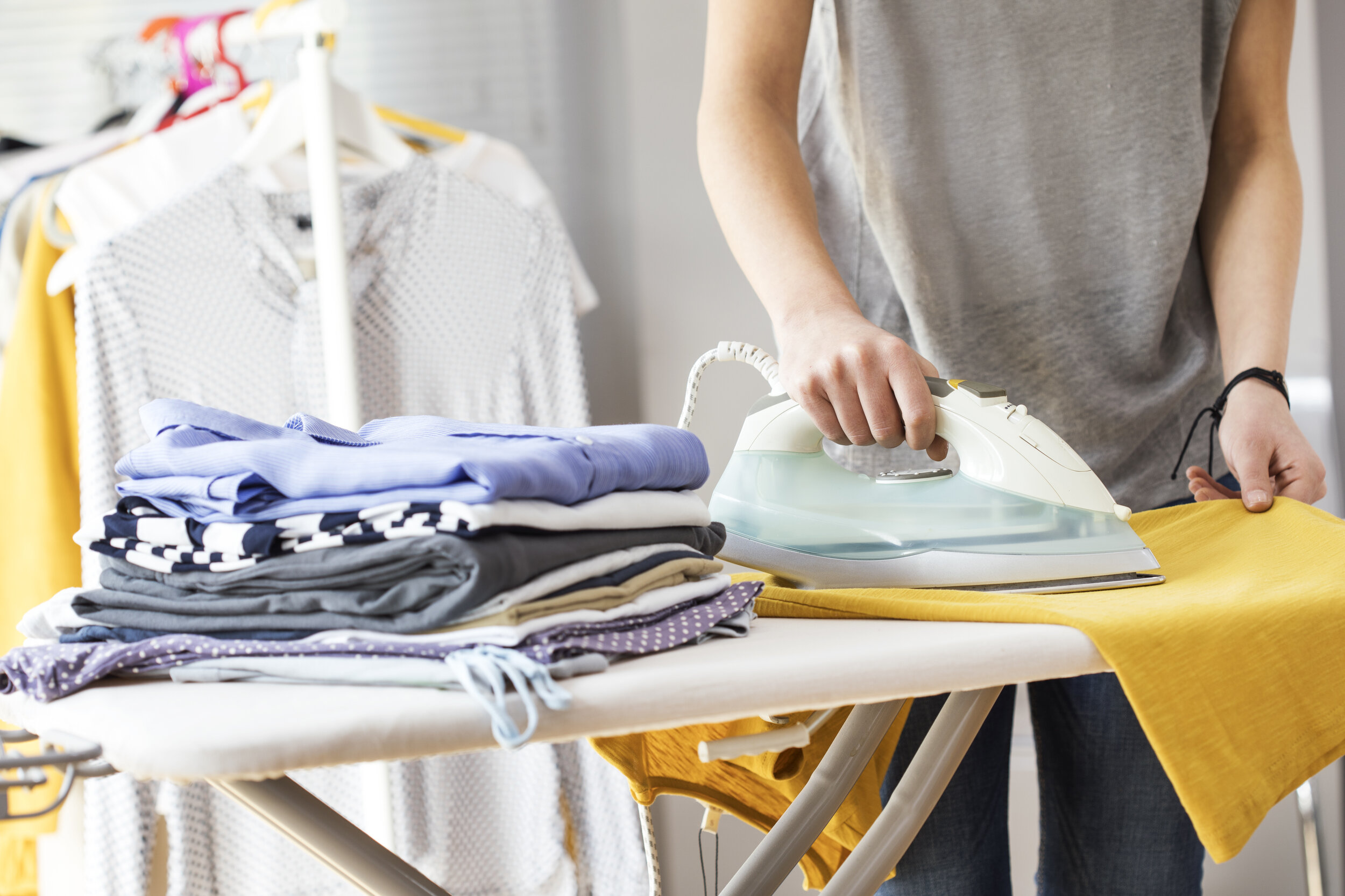 FRESH FOLDS LAUNDRY